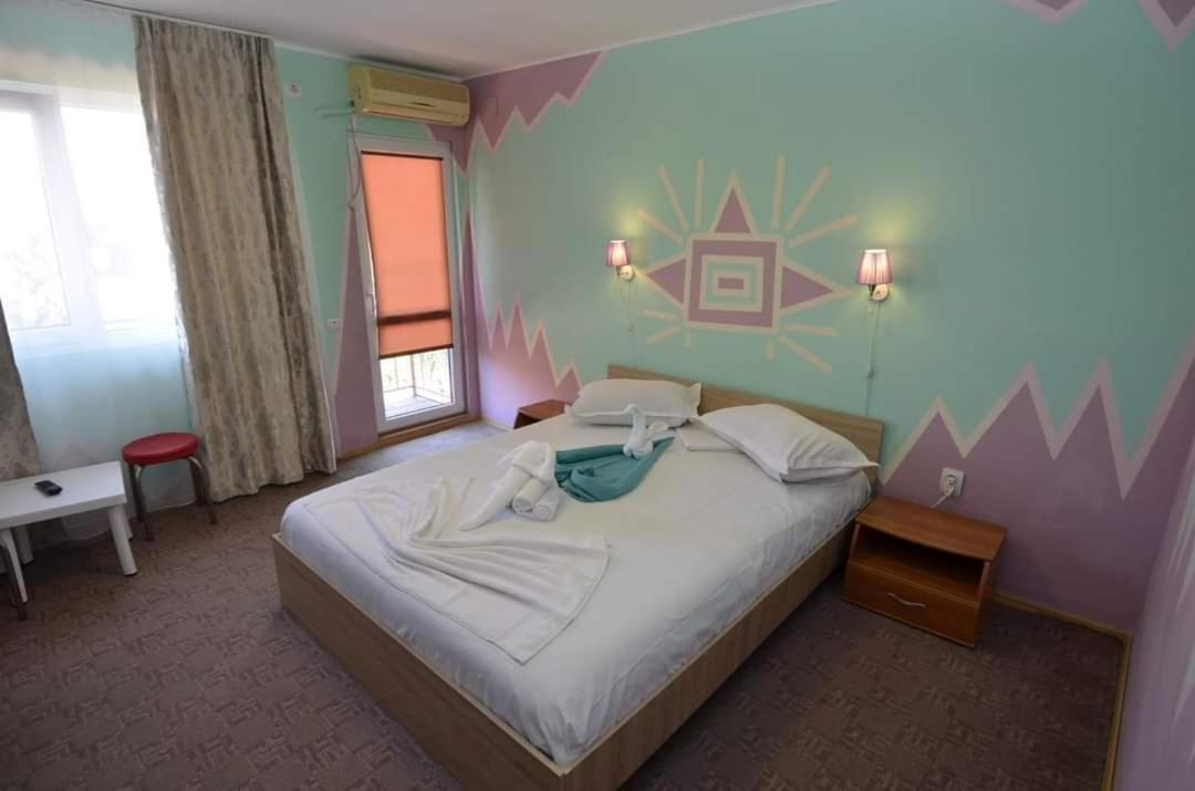 Vila Robert Hotel Schitu Екстериор снимка