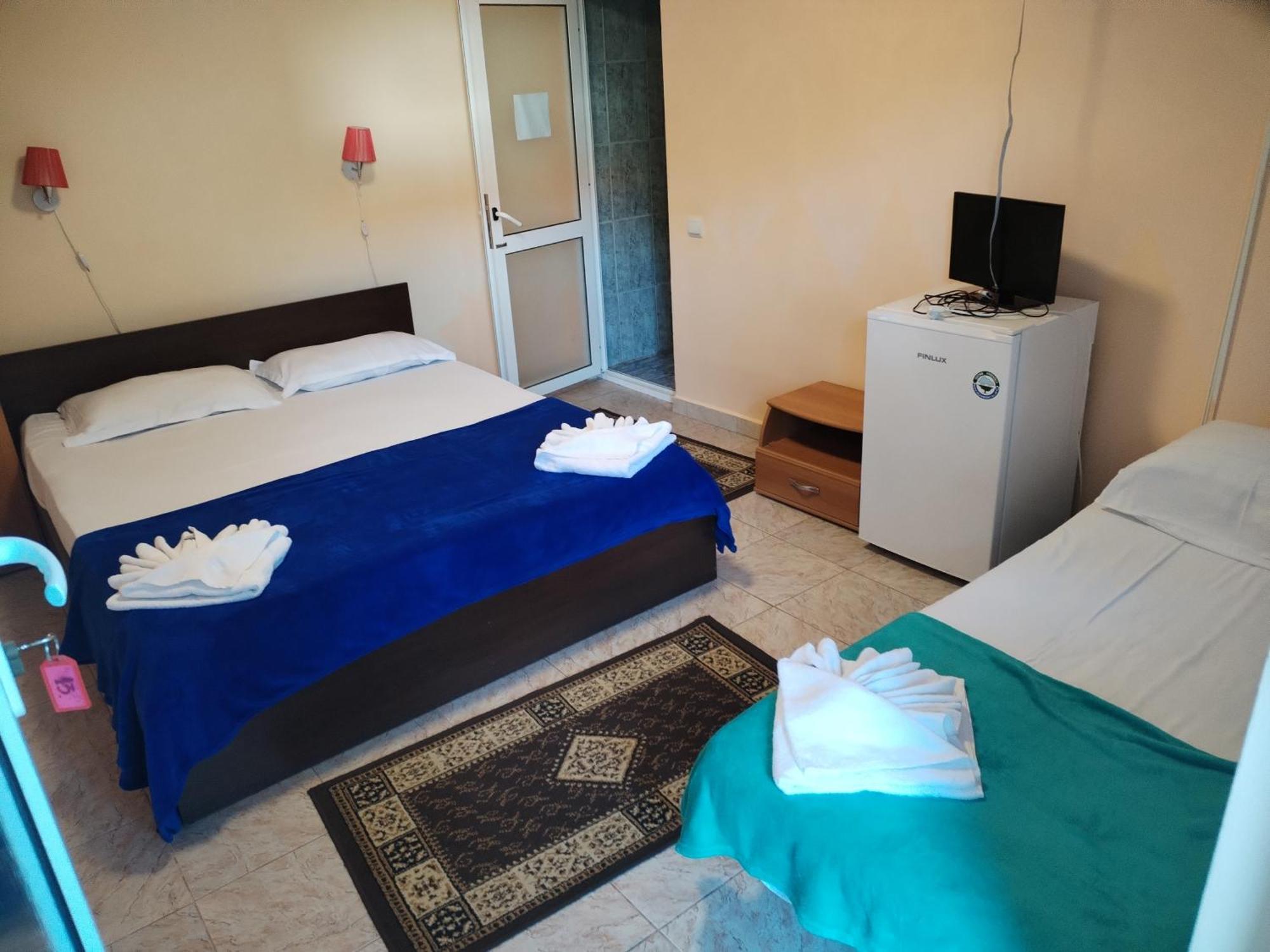 Vila Robert Hotel Schitu Екстериор снимка